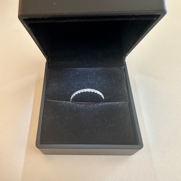 Real diamond and white gold ring